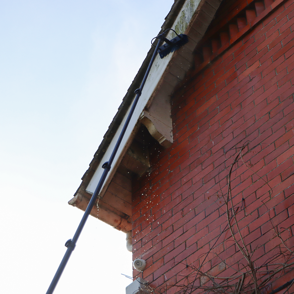 OVA8 Cleaning Cladding High Up High Reach Cleaning